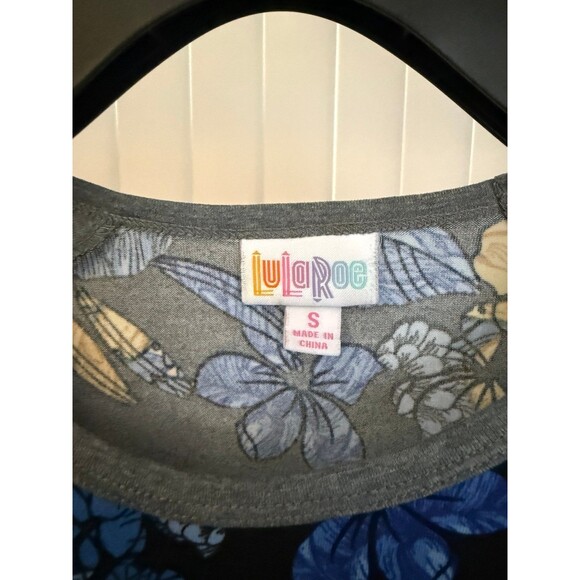 Women’s LulaRoe Floral Randy Knit Top 3/4 Sleeve Size Small - Picture 3 of 5